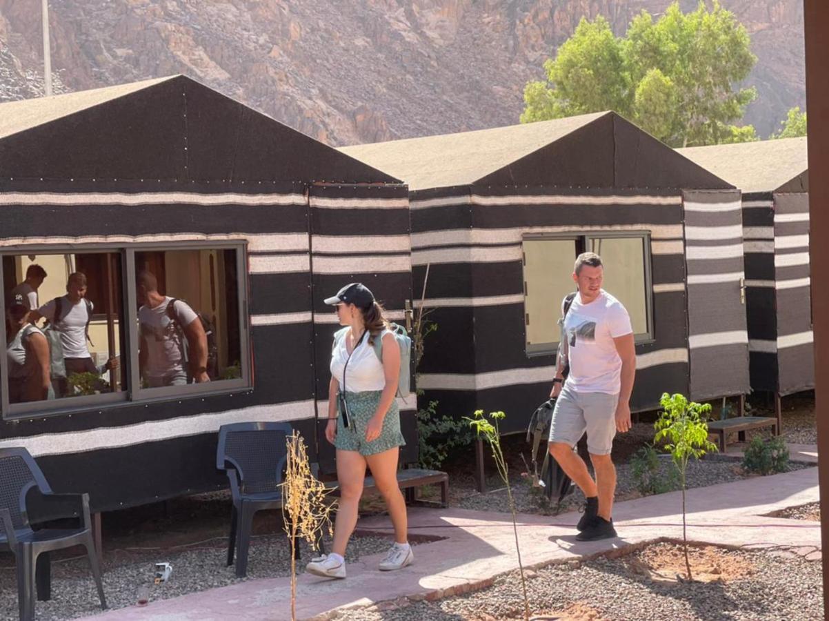Wadi Rum Oryx Hostel & Tours Exterior photo